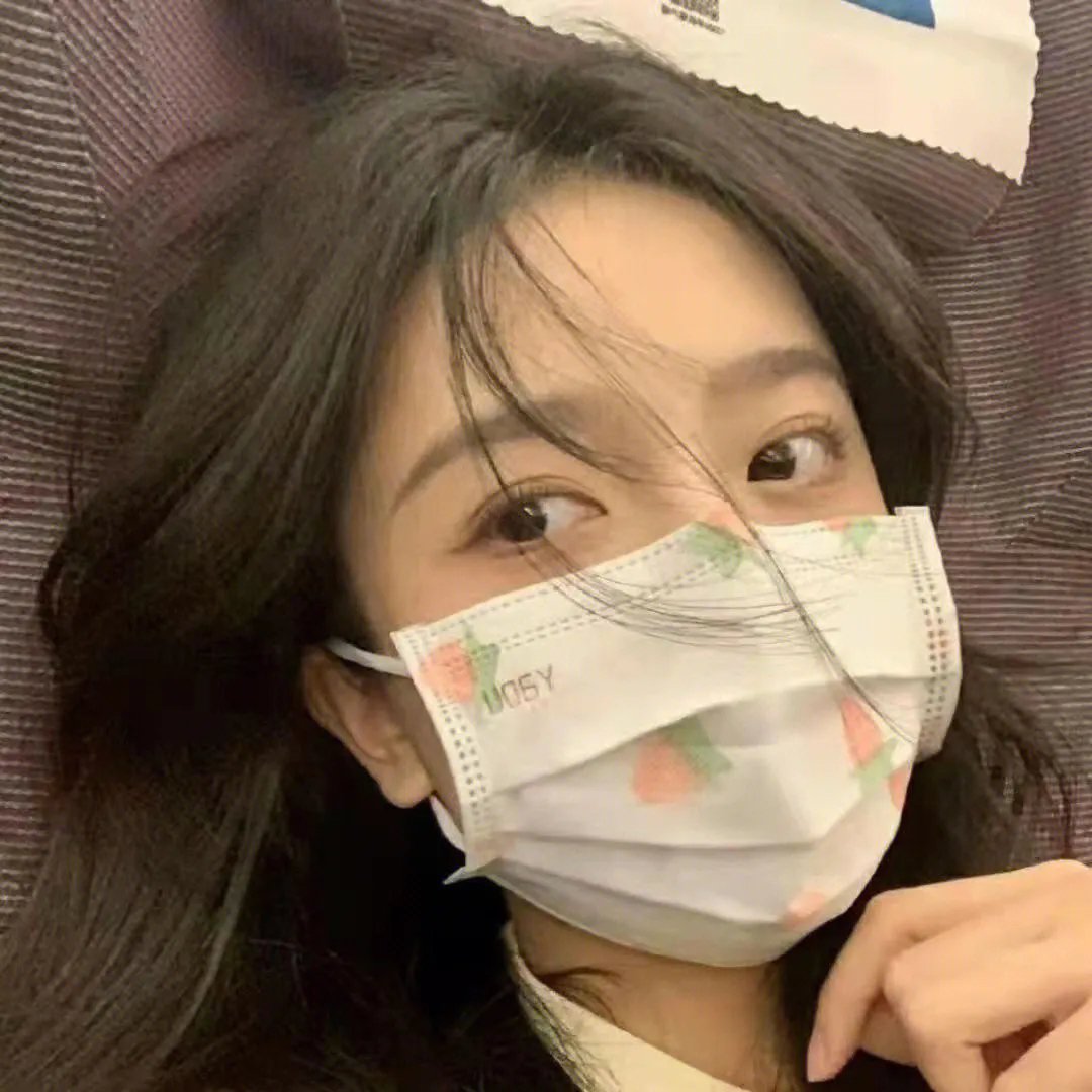 红颜吐珠待君王